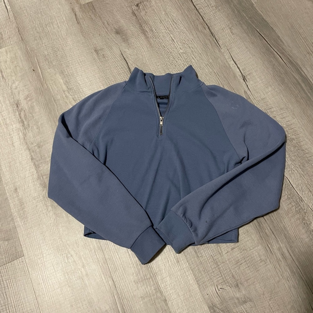 Women’s size extra small La Hearts quarter zip